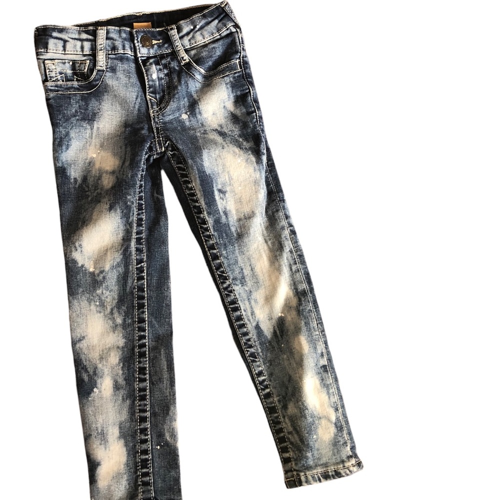 True Religion Denim Jeans Paint Splatter & Rugged Distressed style Like NEW Sz 4 - Picture 1 of 6